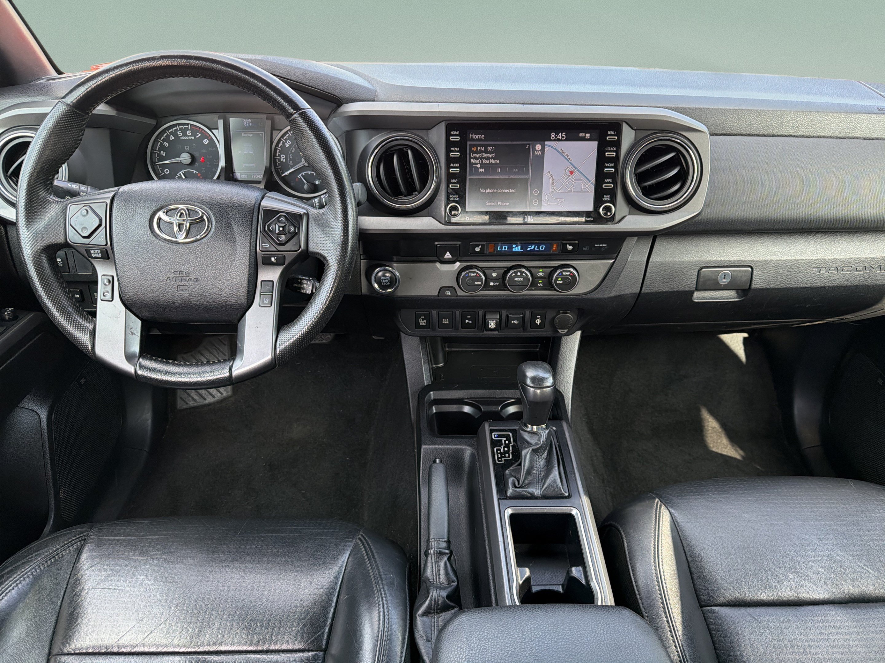 Used 2022 Toyota Tacoma TRD Sport w/ TRD Premium Sport Package RWD image 8