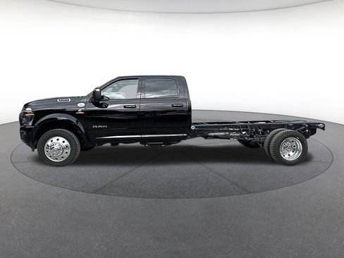 New 2026 RAM 5500 4x4 Crew Cab w/ Laramie Trim Package image 2