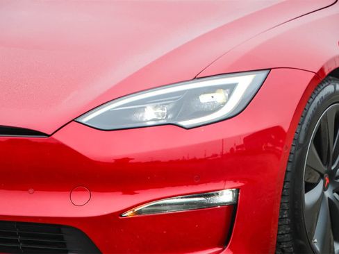 Used 2022 Tesla Model S image 8
