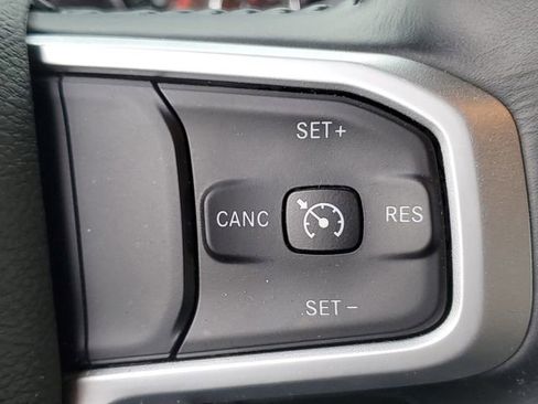 Used 2022 RAM 1500 Big Horn AWD/4WD image 20