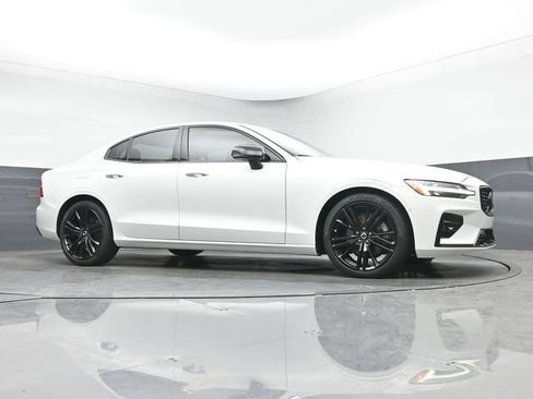 Used 2024 Volvo S60 B5 Plus w/ Climate Package FWD image 14