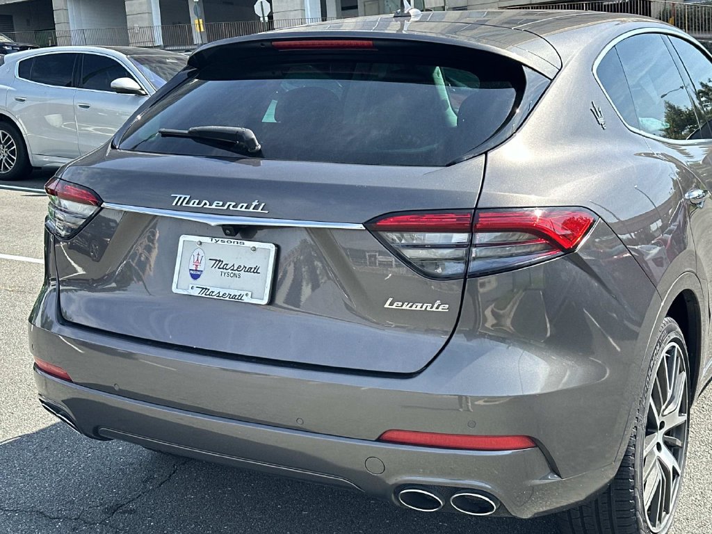 Used 2022 Maserati Levante GT AWD/4WD image 12