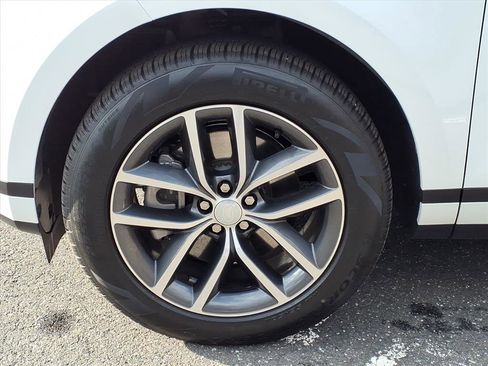 Used 2026 Land Rover Range Rover Evoque S image 9