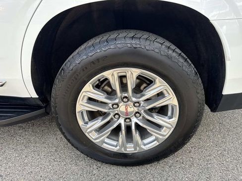 Used 2021 GMC Yukon SLT image 11