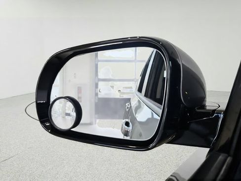 Certified 2025 Kia Soul GT-Line w/ GT-Line Technology Package FWD image 14