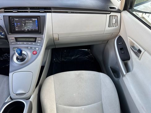 Used 2013 Toyota Prius Two image 28