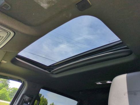 Used 2022 GMC Sierra 1500 AT4 w/ AT4 Premium Package AWD/4WD image 22