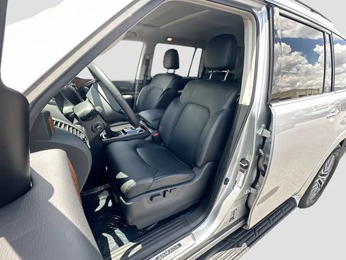 Used 2023 Nissan Armada SL w/ Captain's Chairs Package RWD image 21