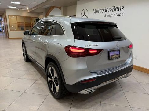 Used 2025 Mercedes-Benz GLA 250 image 3