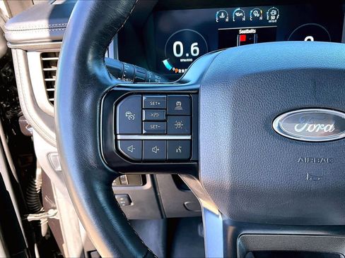 Certified 2023 Ford Expedition Platinum image 23