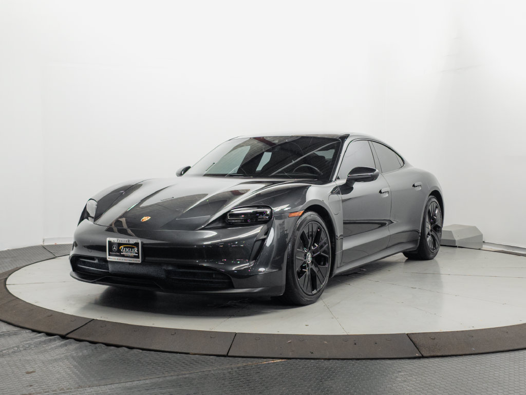 Used 2022 Porsche Taycan RWD image 3