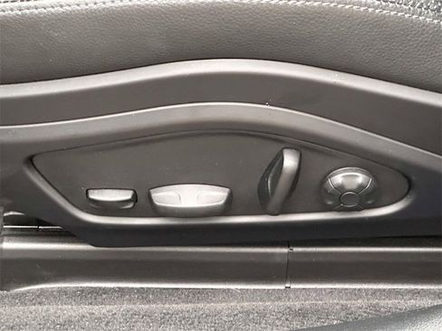 Used 2023 Porsche Panamera 4 Platinum Edition image 12