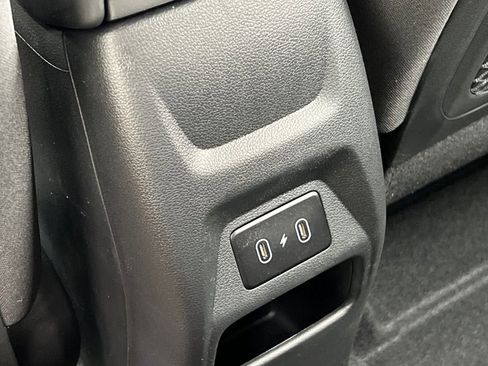 New 2025 Hyundai Venue SEL FWD image 14