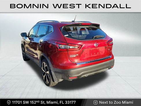 Used 2022 Nissan Rogue Sport SL w/ Premium Package image 3