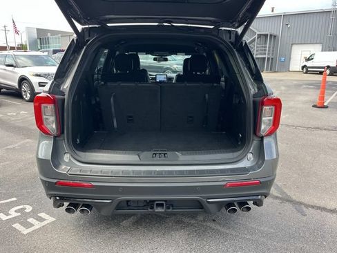 Used 2024 Ford Explorer ST AWD/4WD image 15