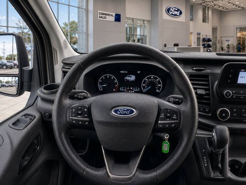 Used 2024 Ford Transit 250 Low Roof RWD image 11