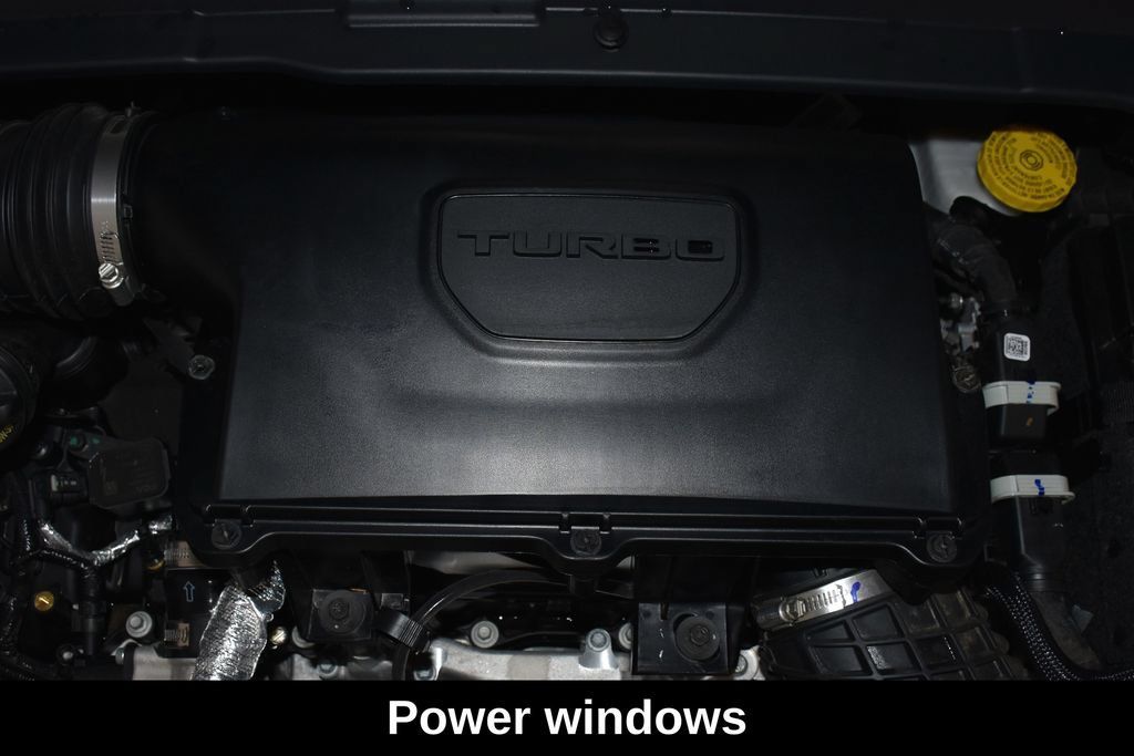 Used 2025 Jeep Compass Latitude w/ Sun & Sound Group AWD/4WD image 10
