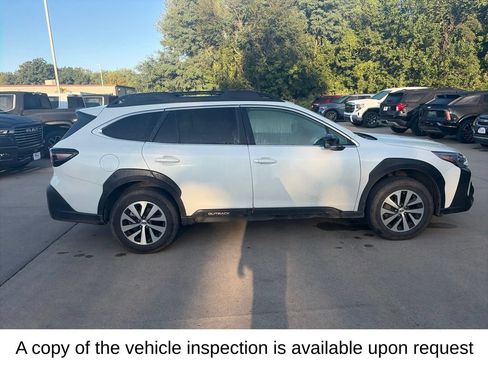 Used 2025 Subaru Outback Premium AWD/4WD image 7