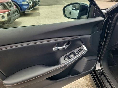 Certified 2023 Nissan Sentra SR w/ Midnight Edition Package FWD image 24