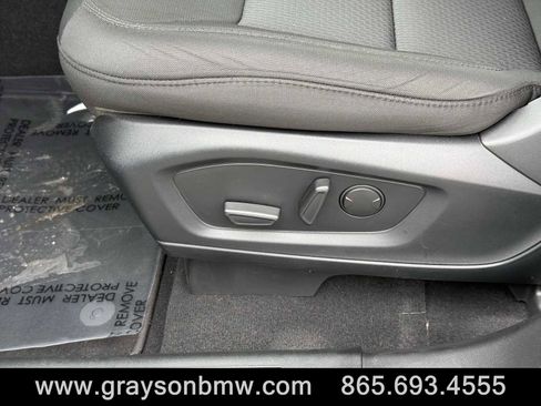 Used 2022 Ford Explorer XLT image 11