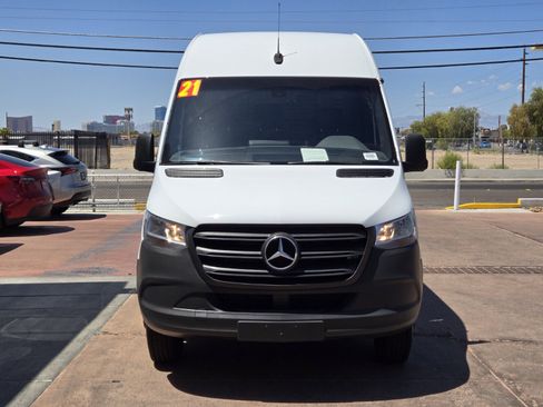 Used 2021 Mercedes-Benz Sprinter 3500 image 5