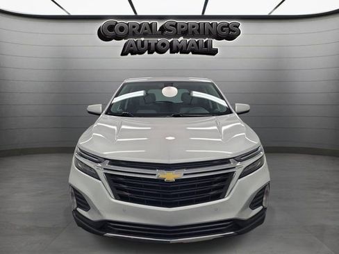 Used 2022 Chevrolet Equinox LT FWD image 2