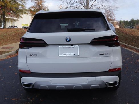 New 2026 BMW X5 xDrive50e w/ Climate Comfort Package image 6
