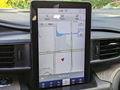 Used 2020 Ford Explorer Platinum w/ Premium Technology Package image 32