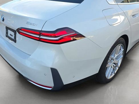 Used 2025 BMW 530i xDrive image 11