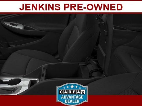 Used 2016 Chevrolet Malibu LT image 17