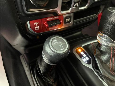 Used 2019 Jeep Wrangler Unlimited Rubicon image 10