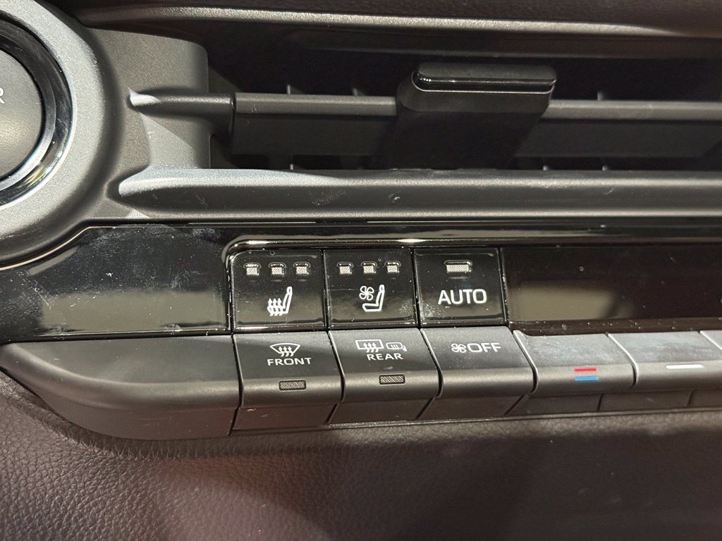 Certified 2025 Toyota Crown Signia w/ Advanced Technology Package AWD/4WD image 30