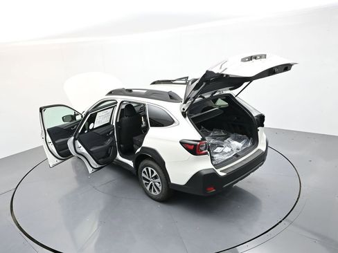 Used 2025 Subaru Outback Premium w/ Popular Package #1 AWD/4WD image 35