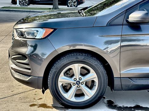 Used 2019 Ford Edge SE AWD/4WD image 10