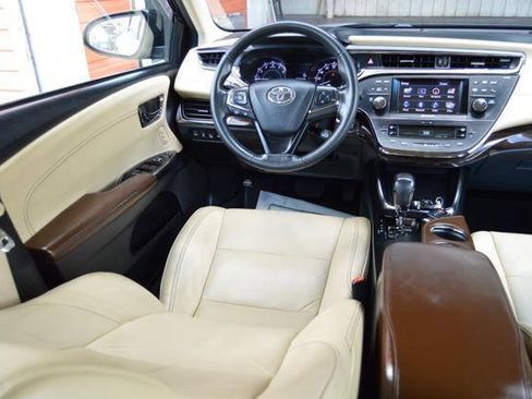 Used 2013 Toyota Avalon Limited FWD image 46