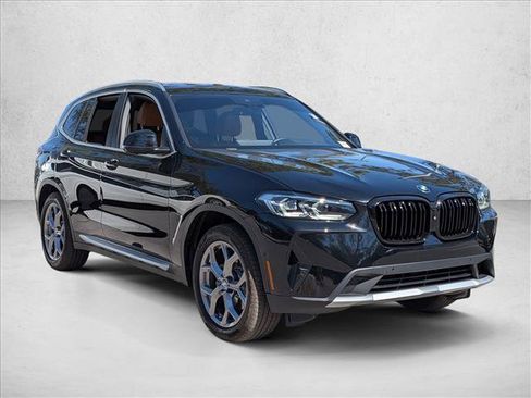 Used 2023 BMW X3 xDrive30i w/ Premium Package w/ZPA image 3