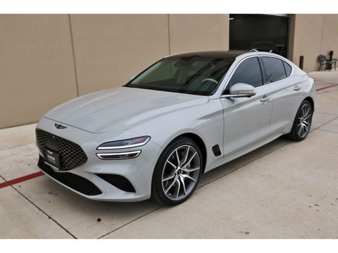 Used 2026 Genesis G70 2.5T Prestige RWD image 3
