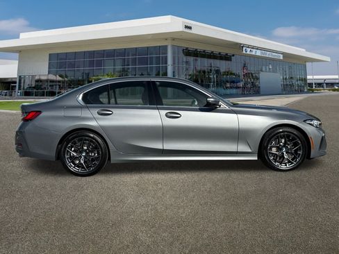 Used 2025 BMW 330i Sedan w/ Premium Package image 11