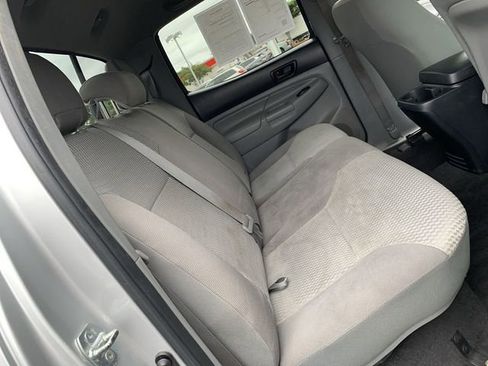 Used 2013 Toyota Tacoma PreRunner w/ SR5 Pkg RWD image 12