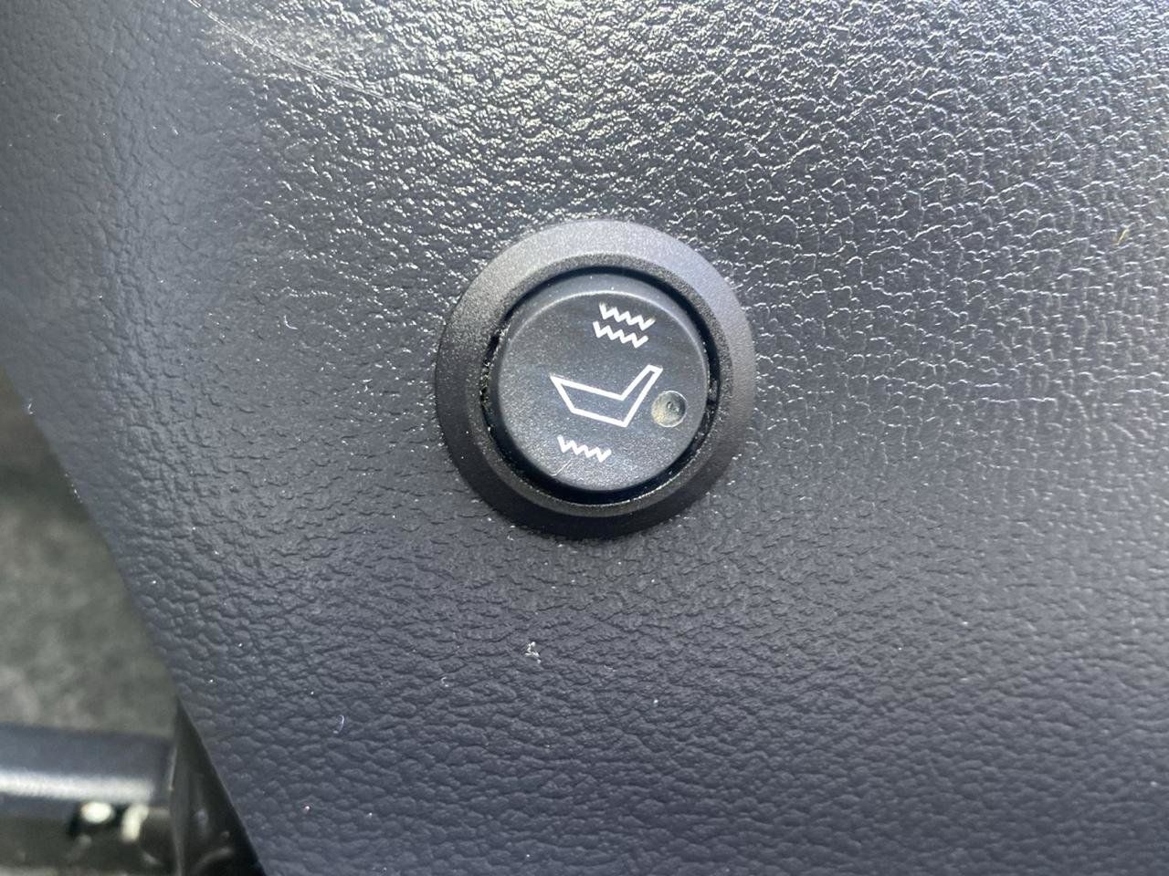 Used 2021 Toyota Corolla LE w/ Carpet Mat Package (TMS) FWD image 24