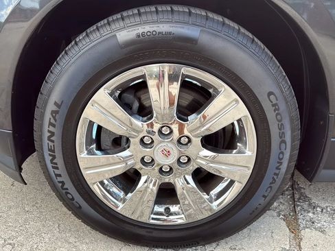 Used 2015 Cadillac SRX Luxury w/ Driver Awareness Package AWD/4WD image 9