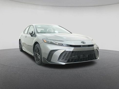 New 2026 Toyota Camry SE image 30