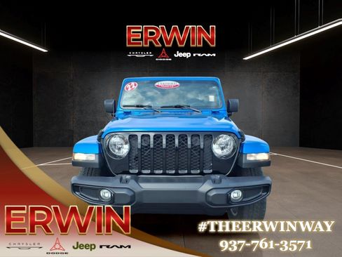Used 2022 Jeep Gladiator Sport AWD/4WD image 2