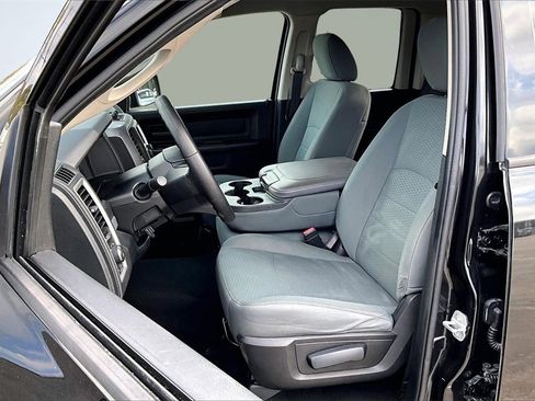 Used 2015 RAM 1500 Express w/ Black Ram 1500 Express Group image 26