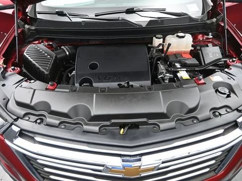 Used 2022 Chevrolet Traverse LT AWD/4WD image 36