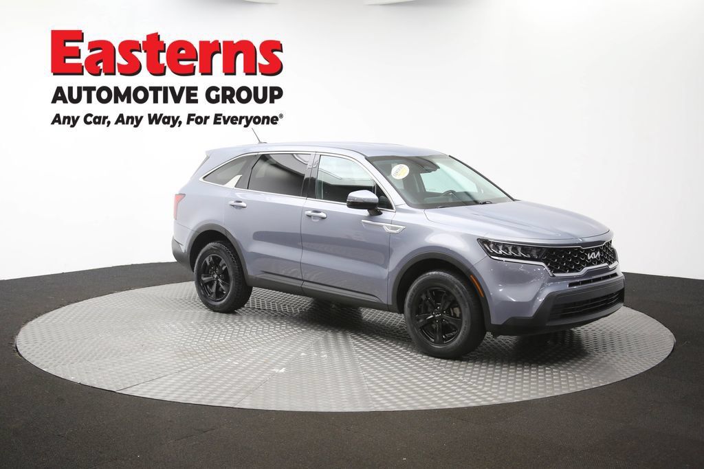 Used 2023 Kia Sorento LX AWD/4WD image 47