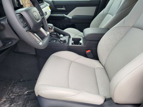 New 2026 Toyota Tacoma Limited w/ Tow Tech Package AWD/4WD image 9