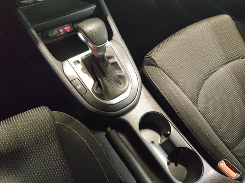 Used 2021 Kia Forte LXS image 26