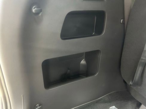 New 2026 Kia Carnival EX image 27