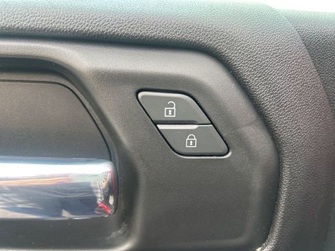 Used 2023 Chevrolet Silverado 1500 Custom Trail Boss w/ LPO, Dark Essentials Package image 12